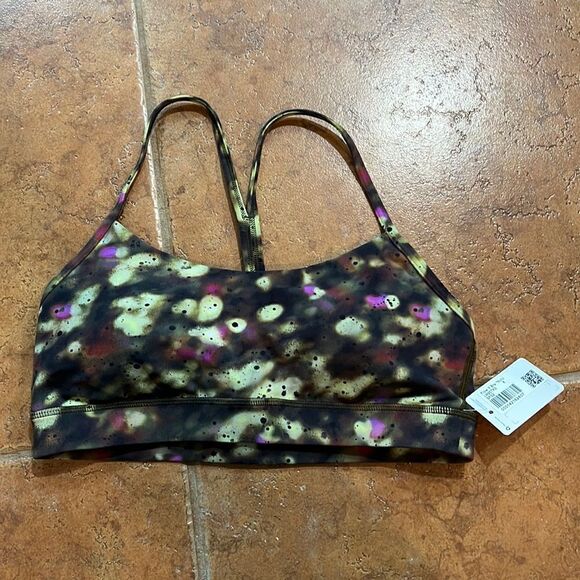 NWT Lululemon Flow Y Nulu Bra *Light Support, A–C Cups size 8 - Picture 4 of 6
